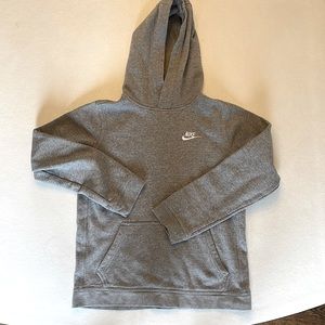 Nike boys XL sweatshirt